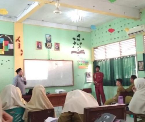 Bengkel Khatib Dan Public Speaking Di MAN 4 Pekanbaru